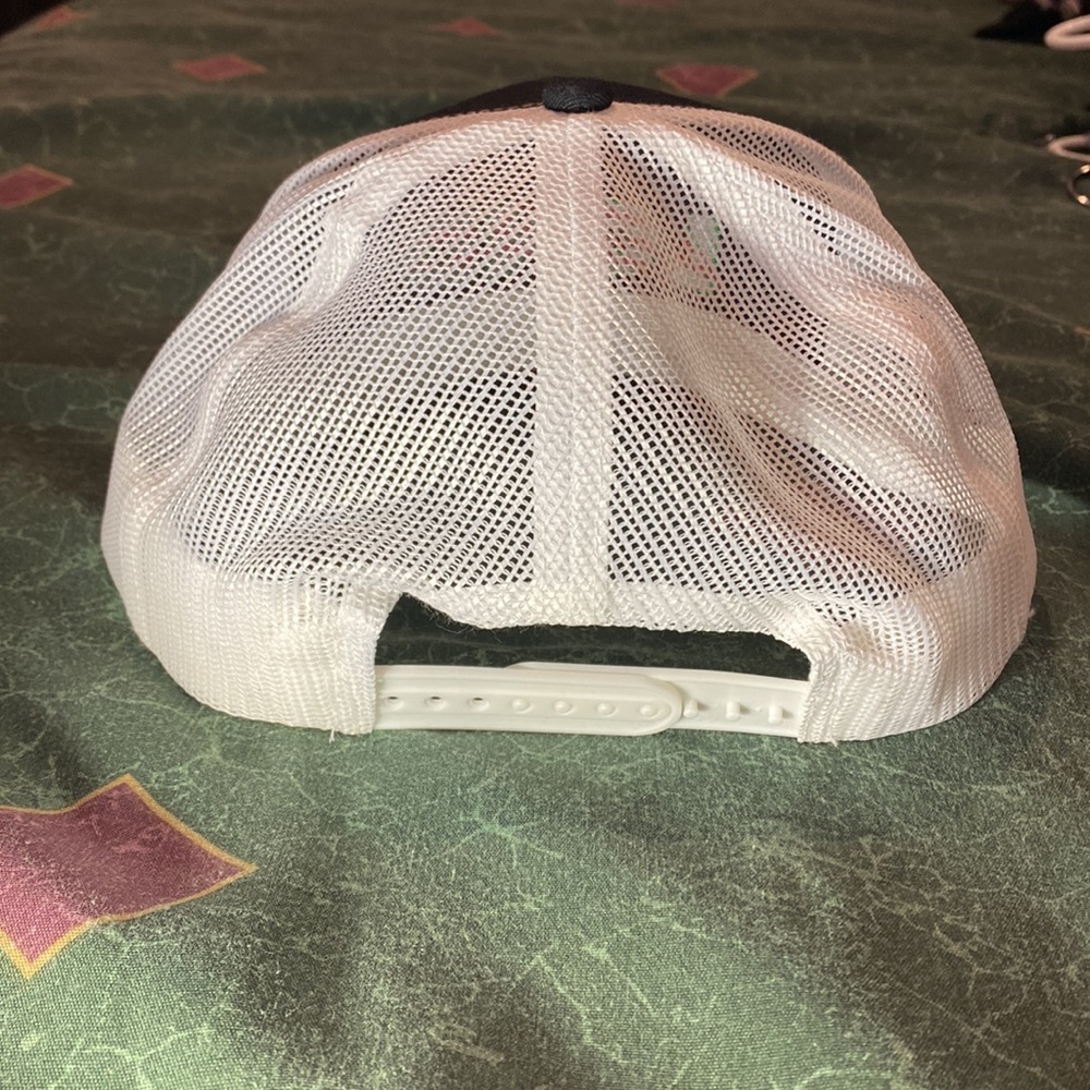 SnapBack - Picture 2 of 2